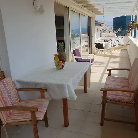 Luxury With Majestic Seaview Lägenhet